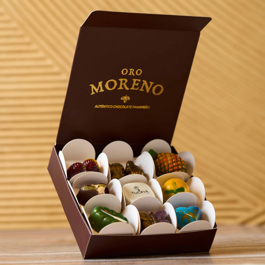 CAJA ORO MORENO CON BOMBÓN PERSONALIZADO